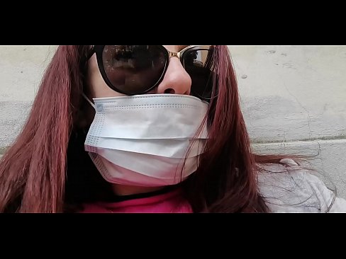 ❤️ Nicoletta sa pomstí svojmu susedovi a vymočí sa mu do garáže (Špeciálna talianska karanténa Covid19) ❤❌ Porno na nás ️❤