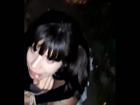 ❤️ Na ulici opuchnutý penis výmenou za cukríky ❤❌ Porno na nás ️❤